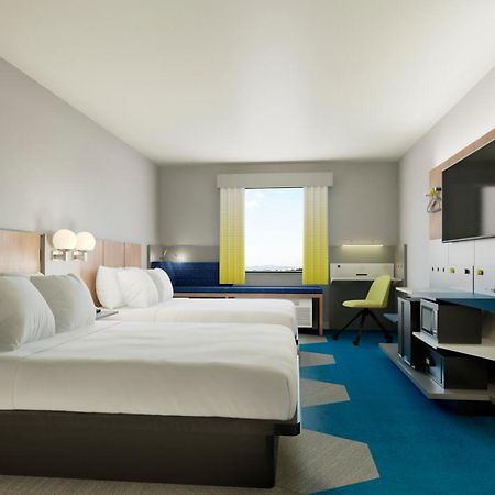Microtel Inn Suites By Wyndham Lac-Mégantic 외부 사진