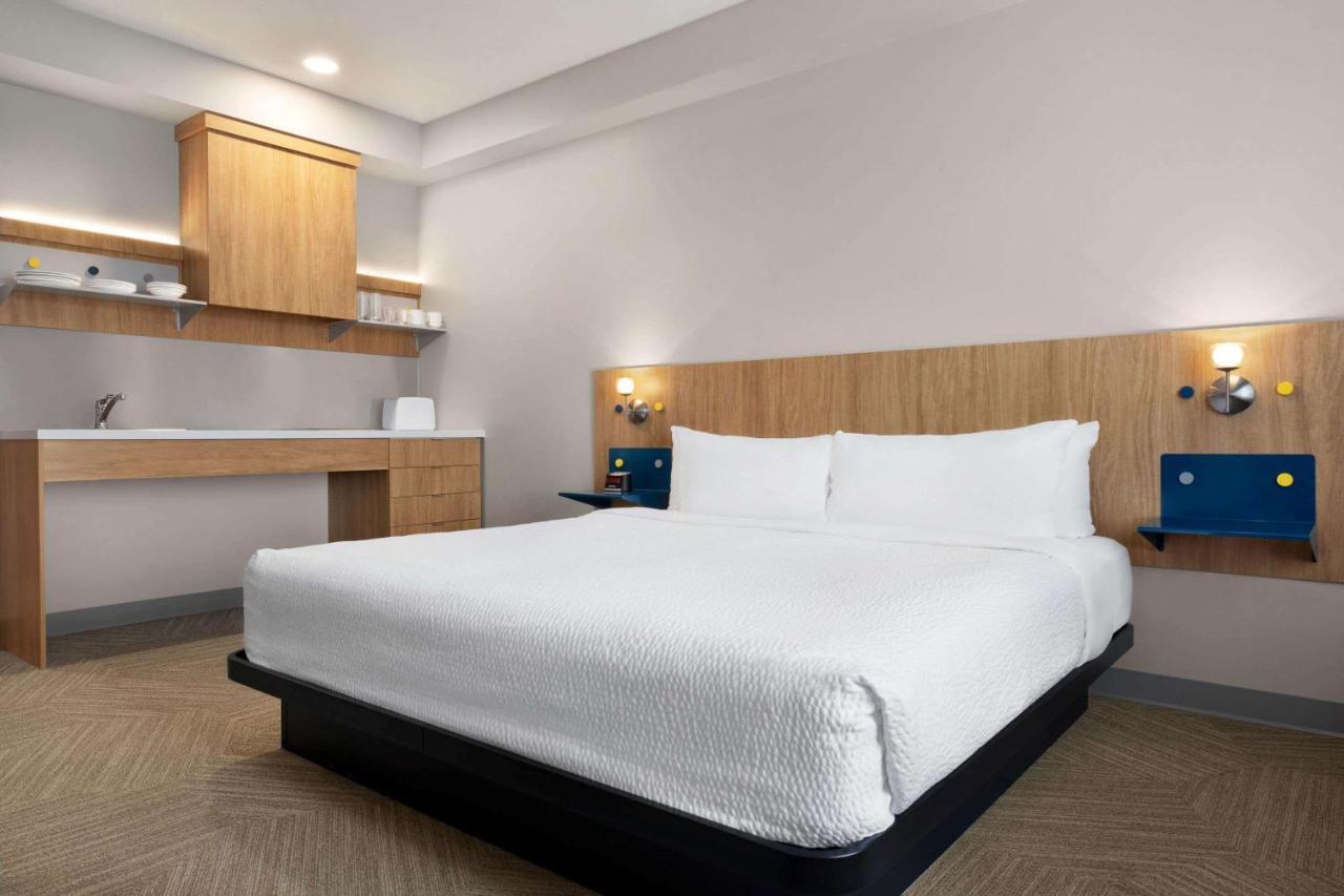 Microtel Inn Suites By Wyndham Lac-Mégantic 외부 사진